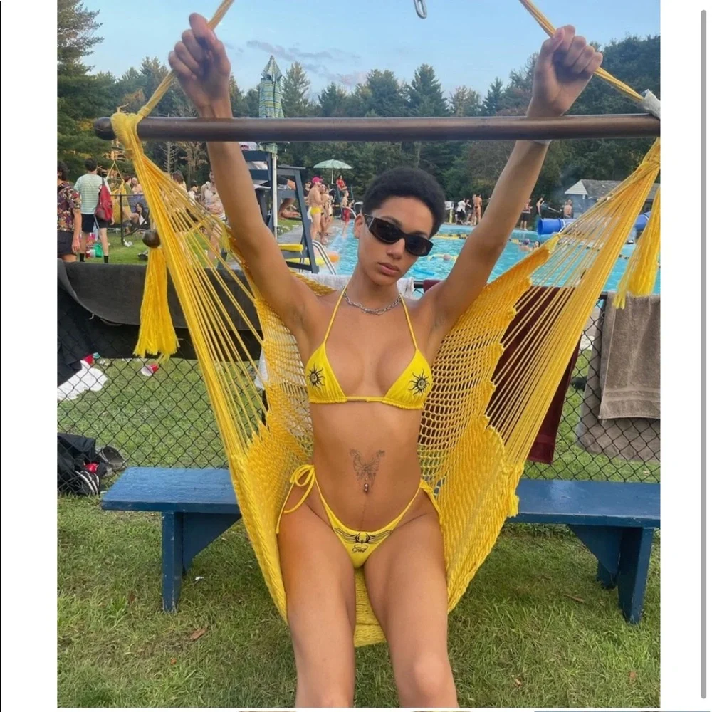 SOLD‼️Yellow Iamgia bikini set - Picture 5 of 7